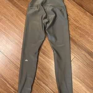 Alo Yoga High Waist Airlift Legging